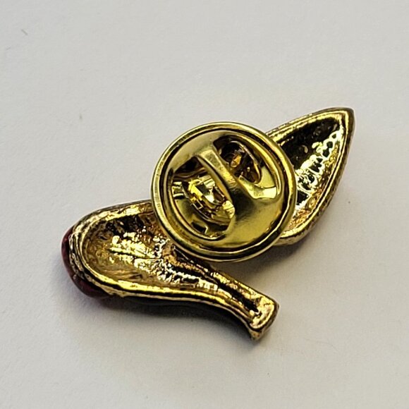 Mini Red Shoe Brooch - Picture 5 of 8